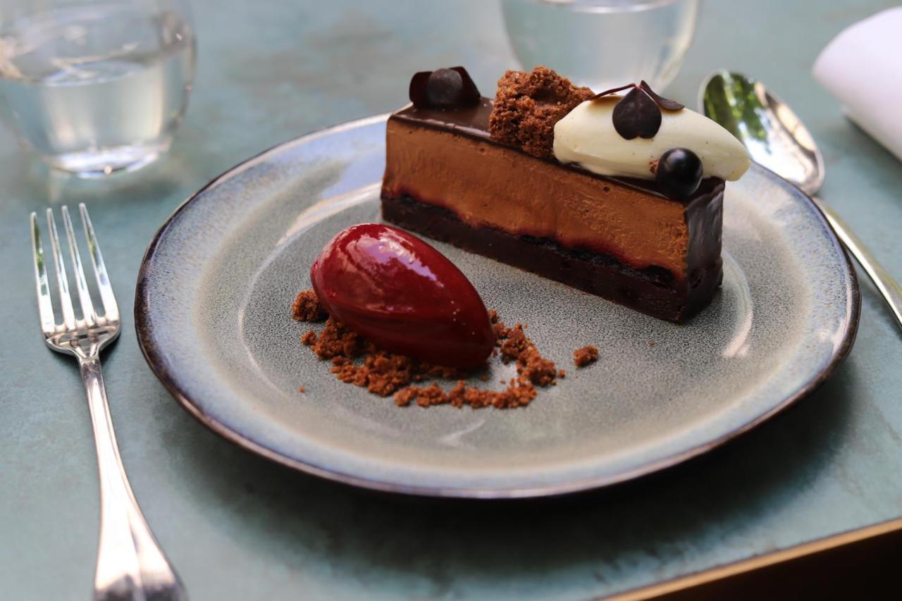 麦森博瑞固特酒店 巴黎 外观 照片 A chocolate dessert